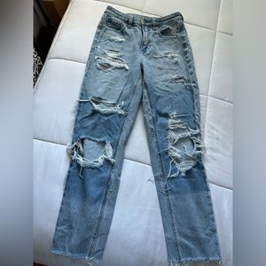 American Eagle Straight Leg Mom Jean / Ripped / Two-Tone